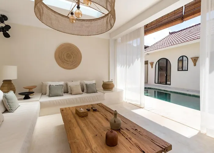 Casa Adem - Modern & Trendy 3br In Seminyak, 10 Minutes To The With Private Pool Villa *