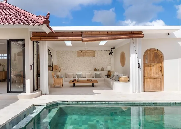 Casa Adem - Modern & Trendy 3br In Seminyak, 10 Minutes To The With Private Pool Villa *